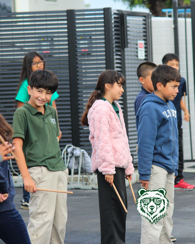 students practing bollywood dance routine