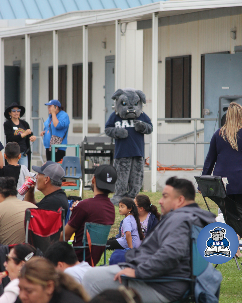 Families at school picnic