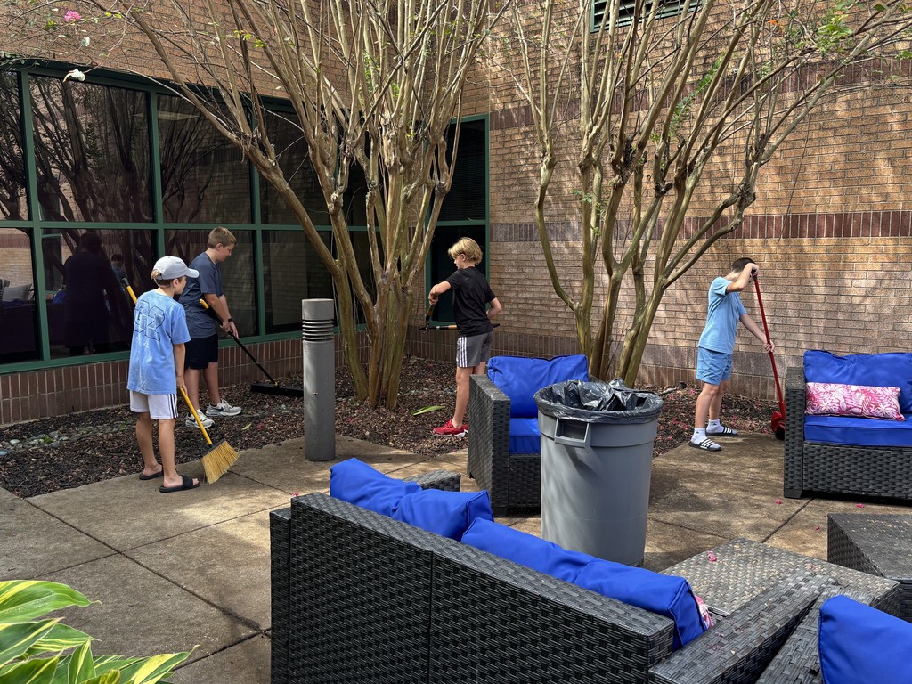 Longhorns helping out