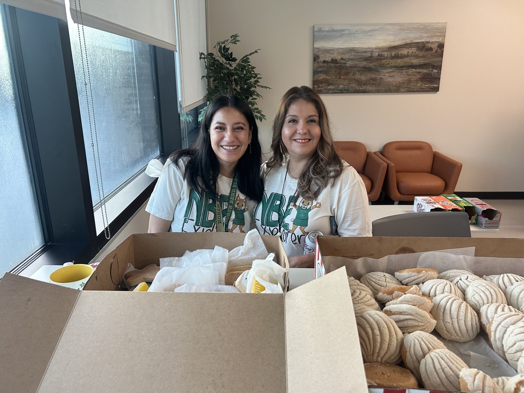 Ms. Vivar and Ms. Grimaldo enjoying their pan dulce!