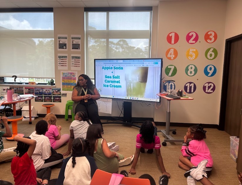 Ms. Simmons and her class #doingscience!