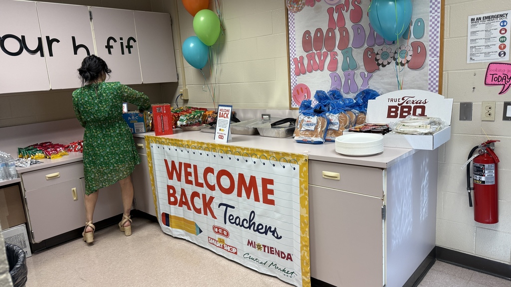 HEB Provides lunch for Teachers