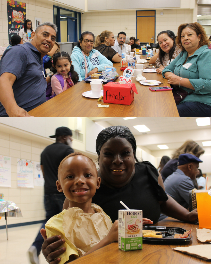Students from Mrs. Amador and Mrs. Domin's classes with their families.
