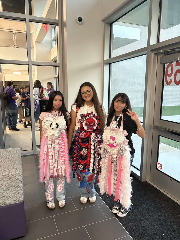 Homecoming Mums at HHS