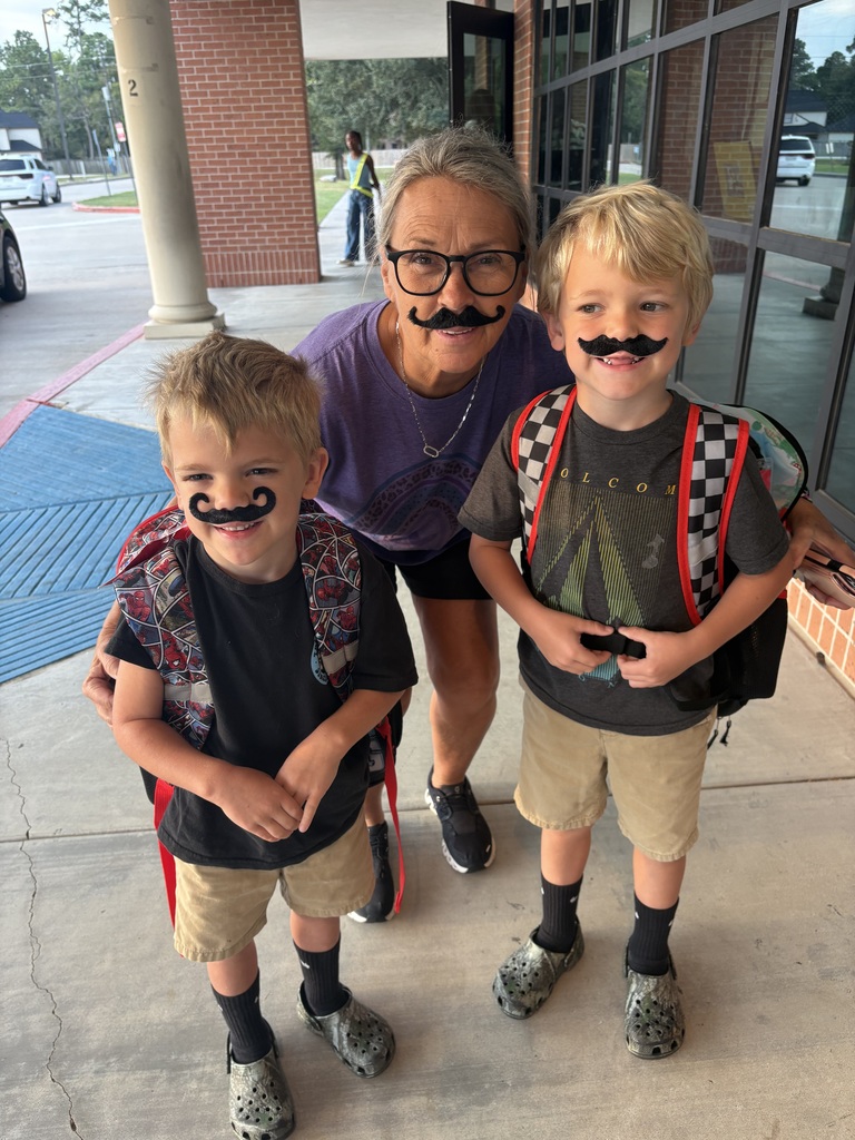 MustacheDay20256