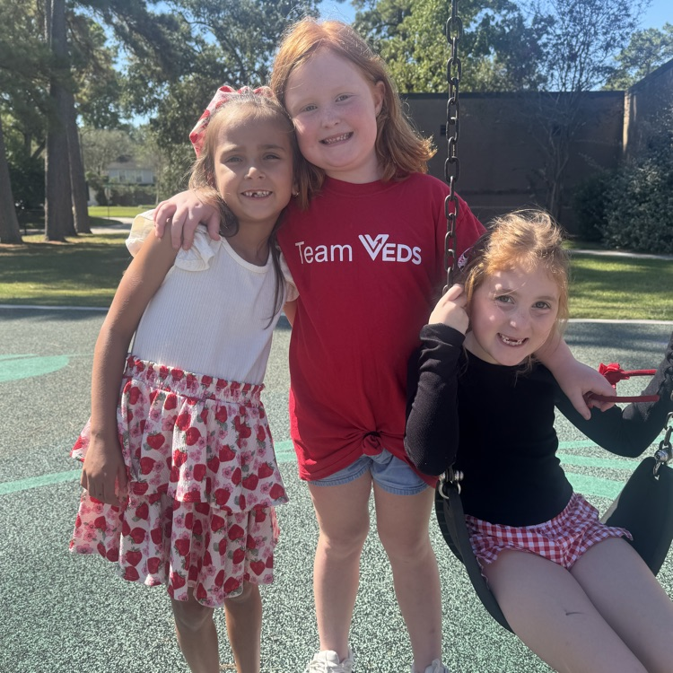 students on color day 