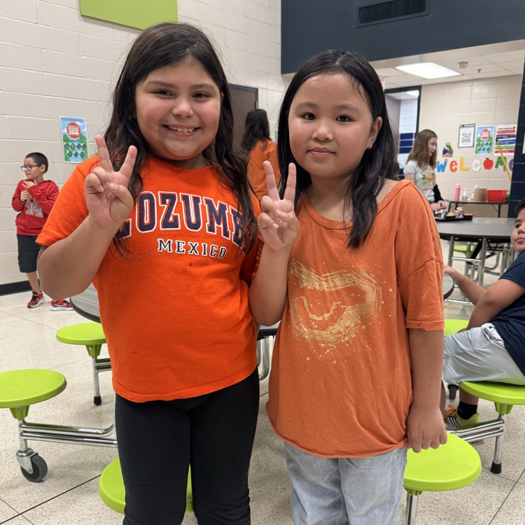 students on color day 