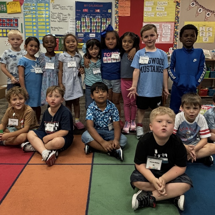 students on color day 