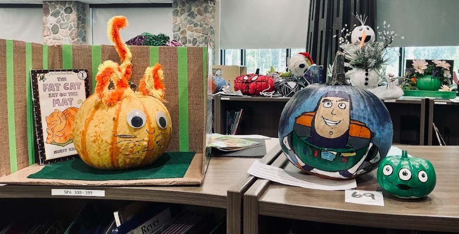 BOOK CHARACTER PUMPKIN