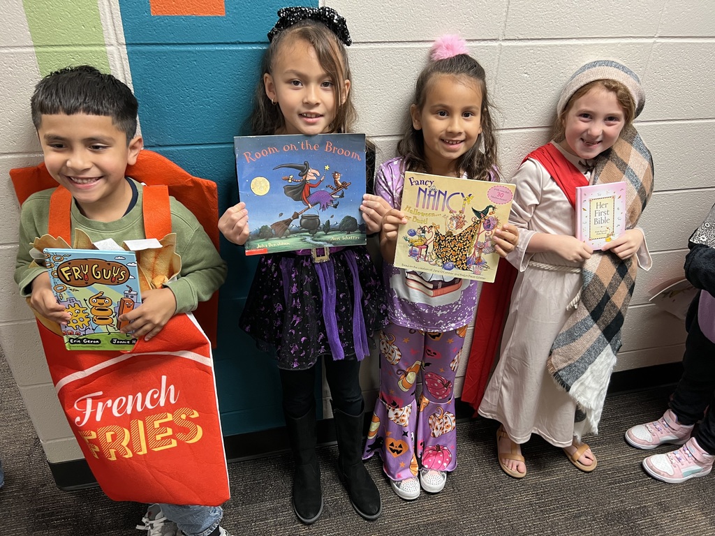 book character parade 