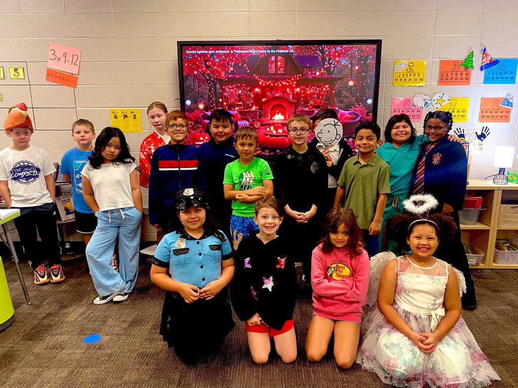Mrs. Ling's Class for Book Character Dress up day!