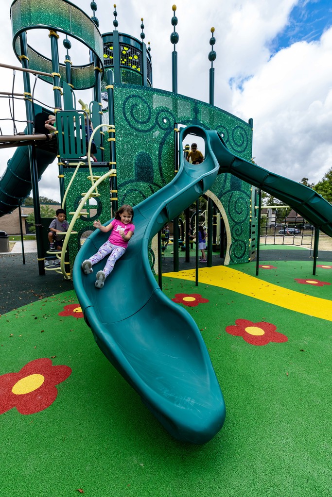 Wizard Of Oz Themed Playground opens at Greentree Elementary School. 