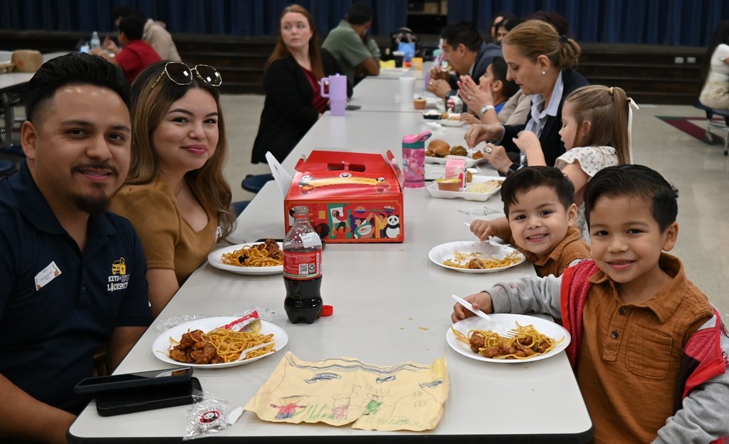 Thanksgiving Feast Day 2