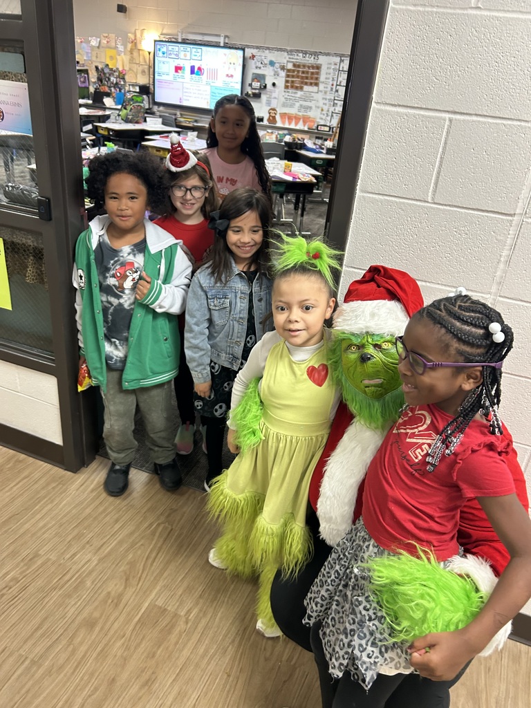 ChristmascharacterDay2