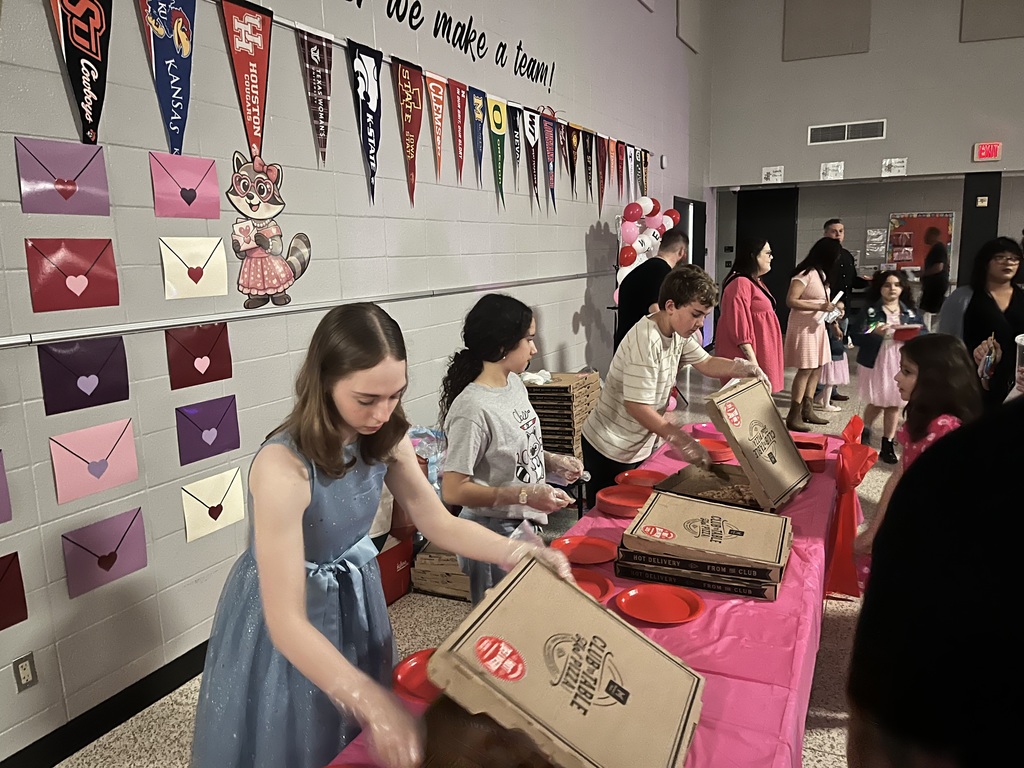 💖 THANK YOU to our amazing volunteers and families for making our K.I.S.S. Dance a huge success! From the decorations to the dance floor, every detail helped create a night full of smiles, laughter, and unforgettable memories. We had the BEST time dancing the night away! 🕺💃✨