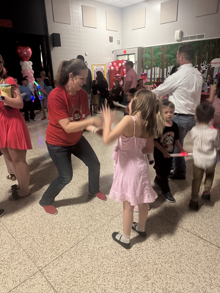 💖 THANK YOU to our amazing volunteers and families for making our K.I.S.S. Dance a huge success! From the decorations to the dance floor, every detail helped create a night full of smiles, laughter, and unforgettable memories. We had the BEST time dancing the night away! 🕺💃✨