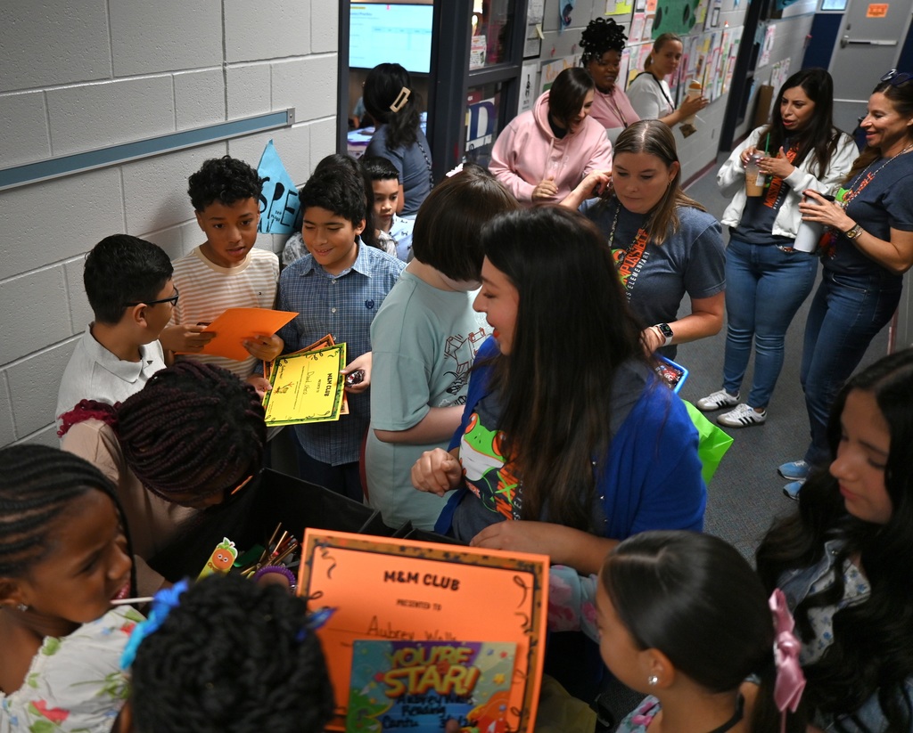 Meets and Masters Students