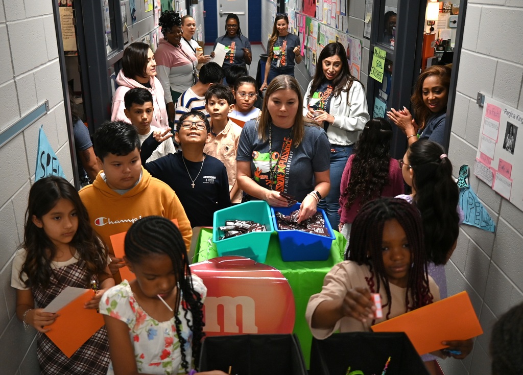 Meets and Masters Students