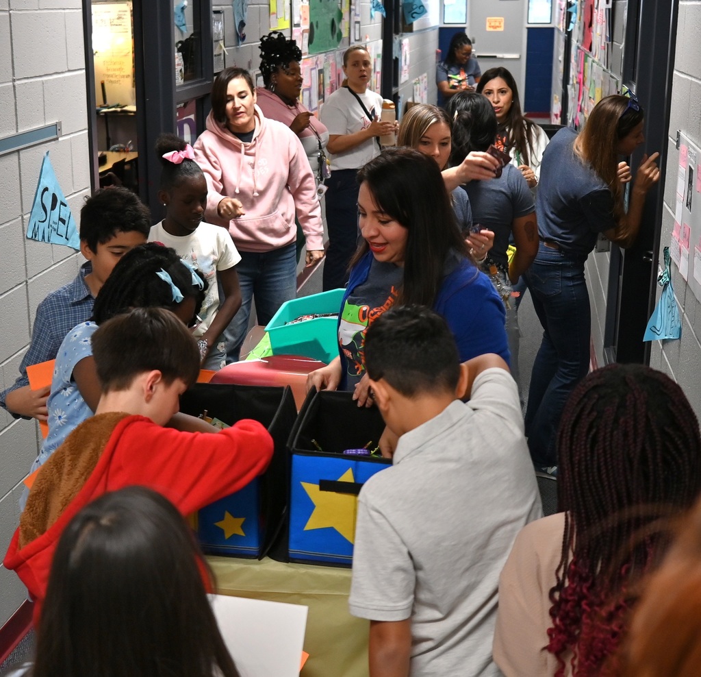 Meets and Masters Students