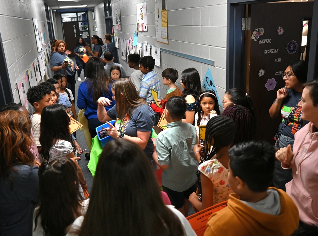 Meets and Masters Students