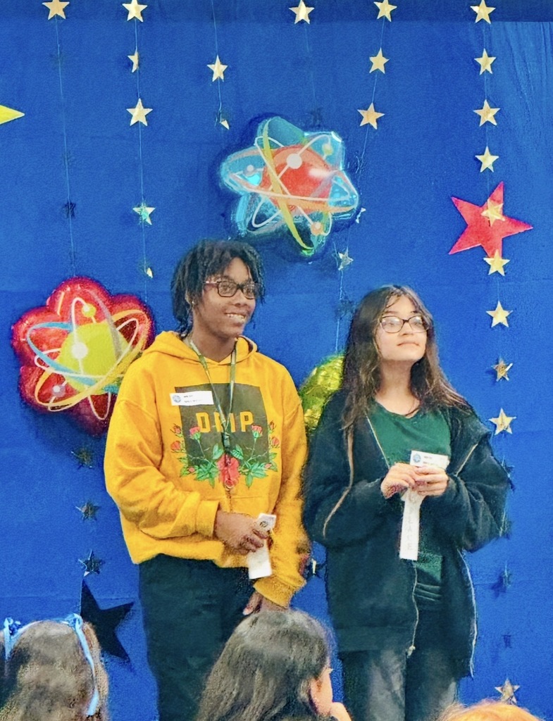 Nefertiti and Mariah receiving their award!