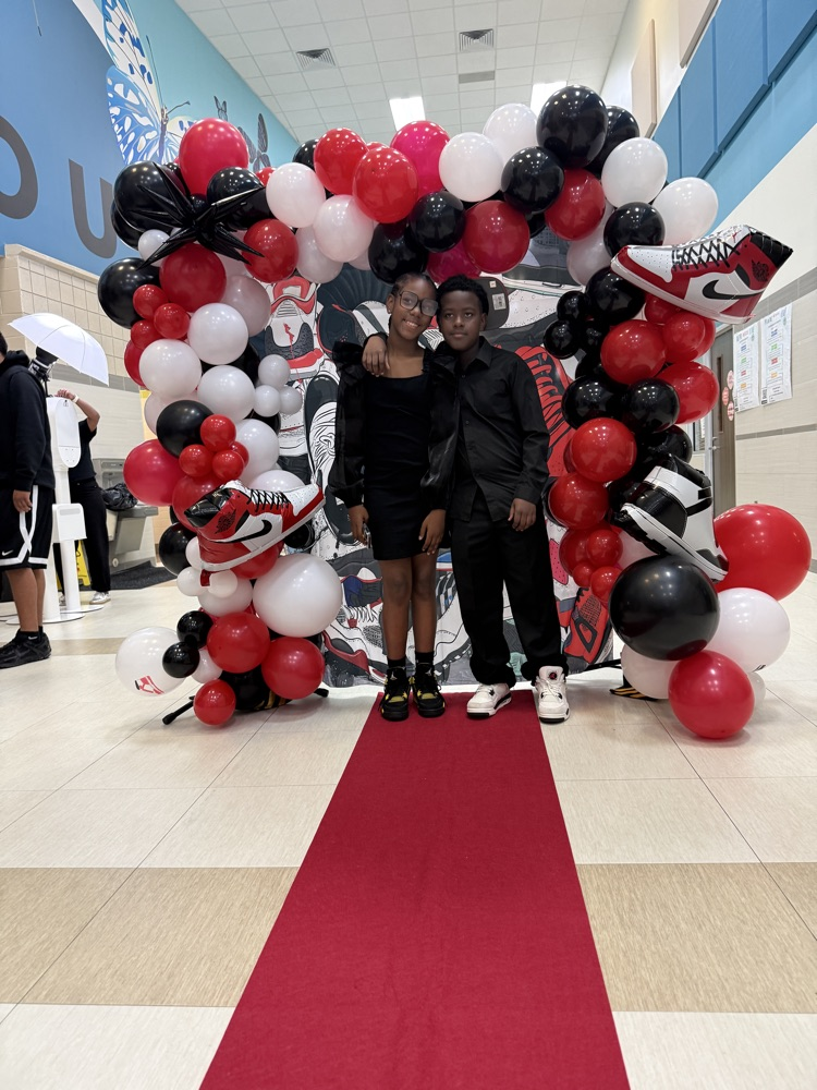 Sneaker Ball