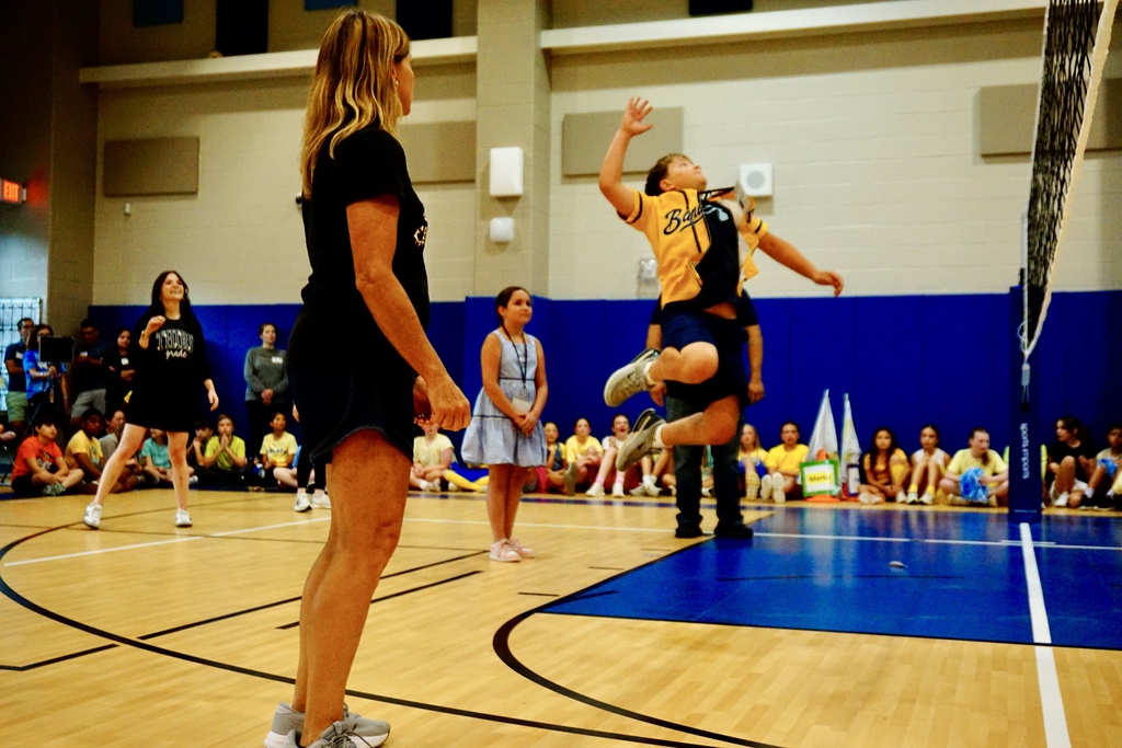 5th Grade vs. Staff Volleyball Game