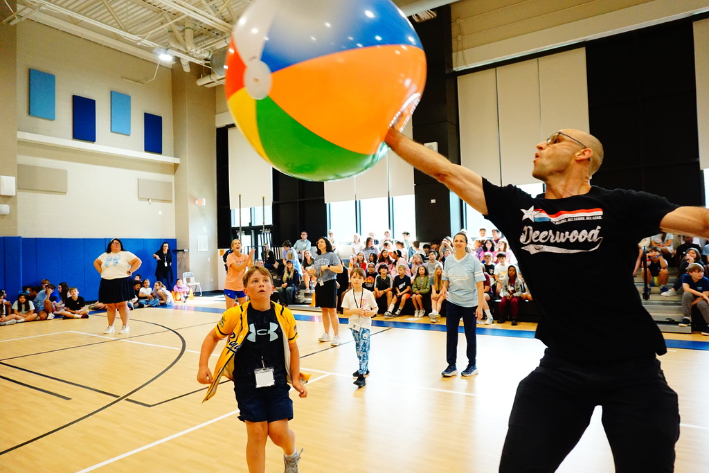 5th Grade vs. Staff Volleyball Game