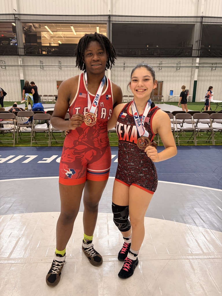 Girl wrestlers