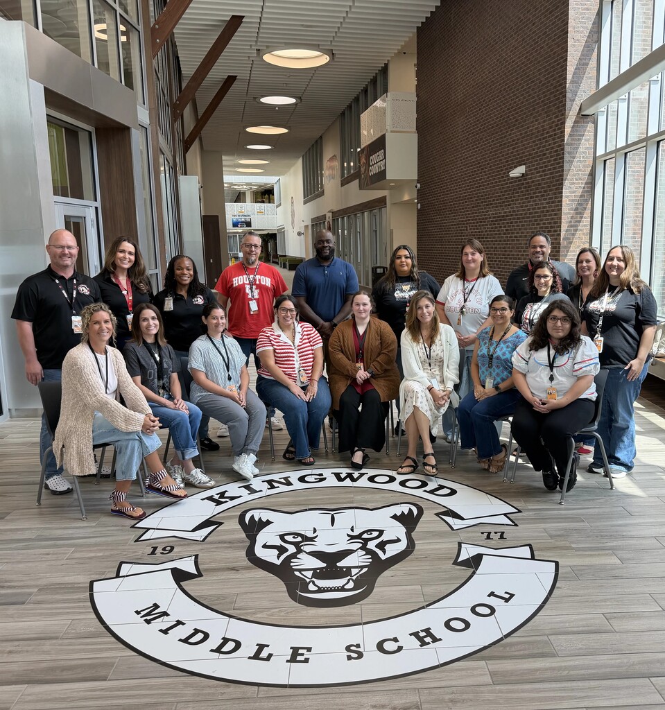 New teachers with leadership team