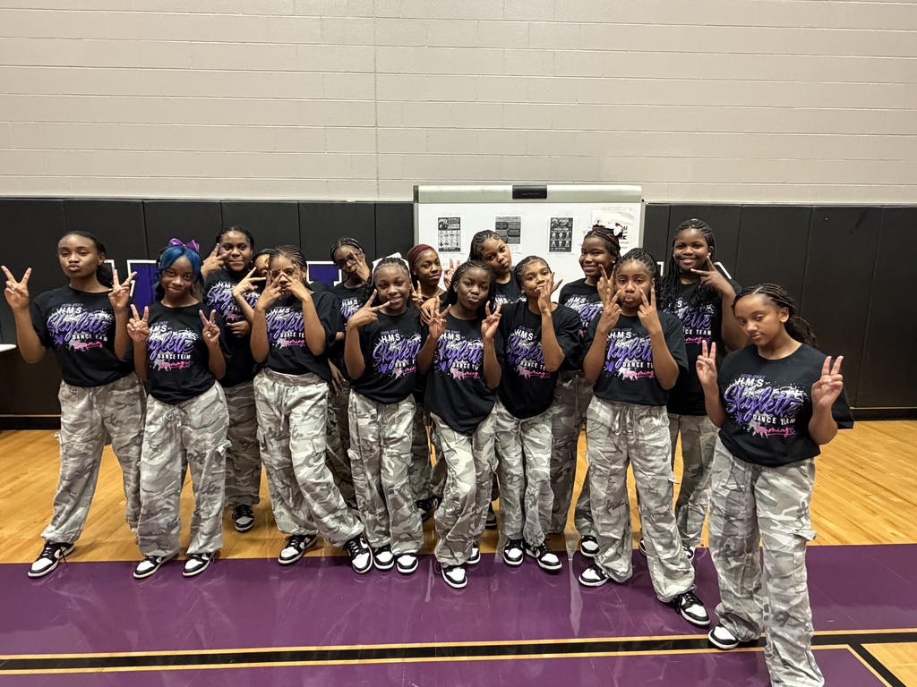 Skylettes dancers
