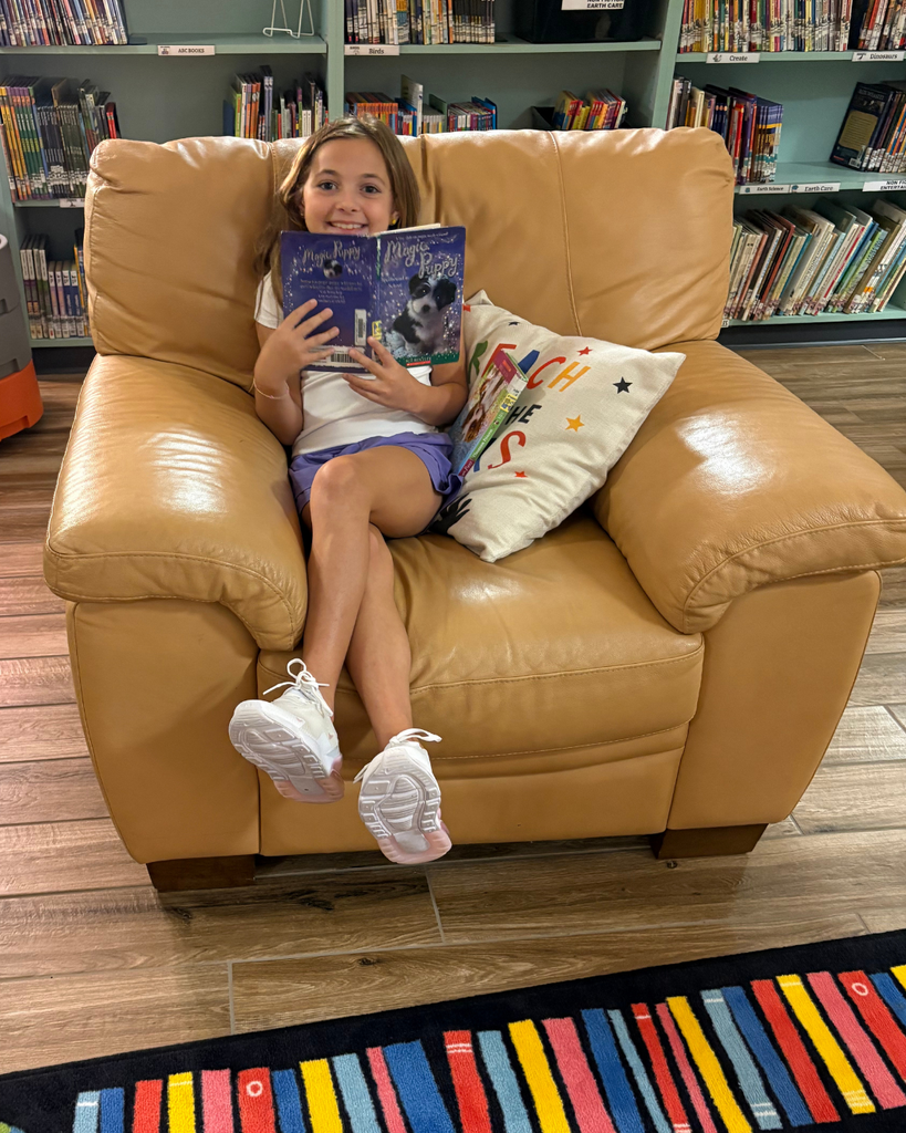 2nd grade in library