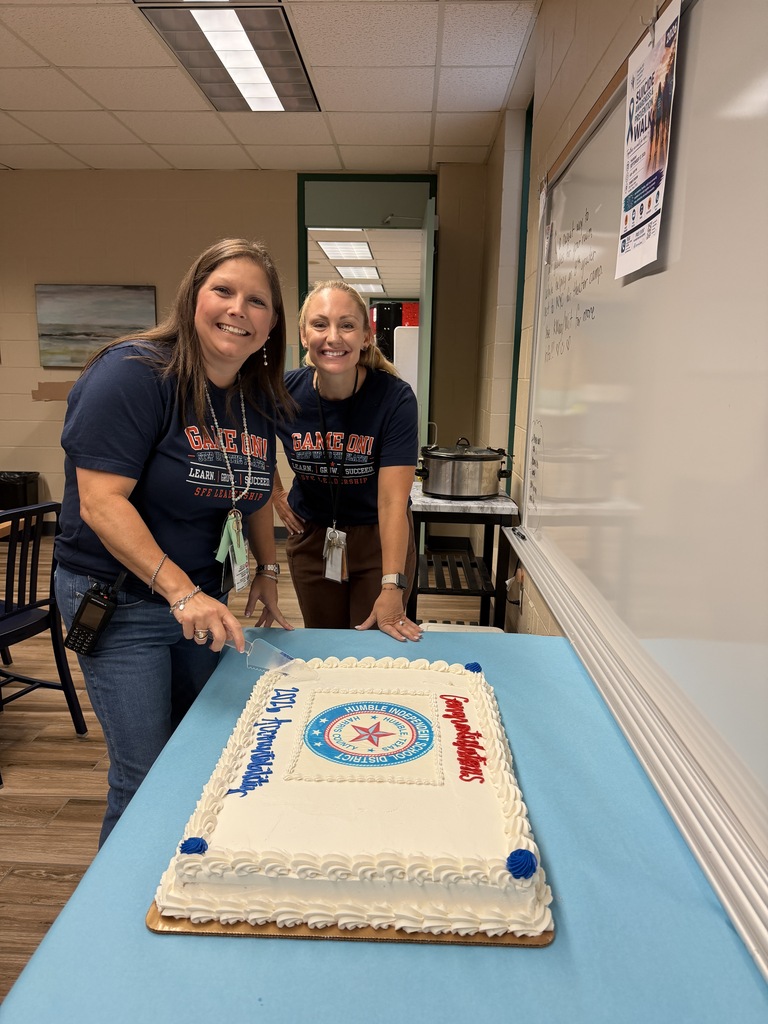 2026 accountability celebration cake