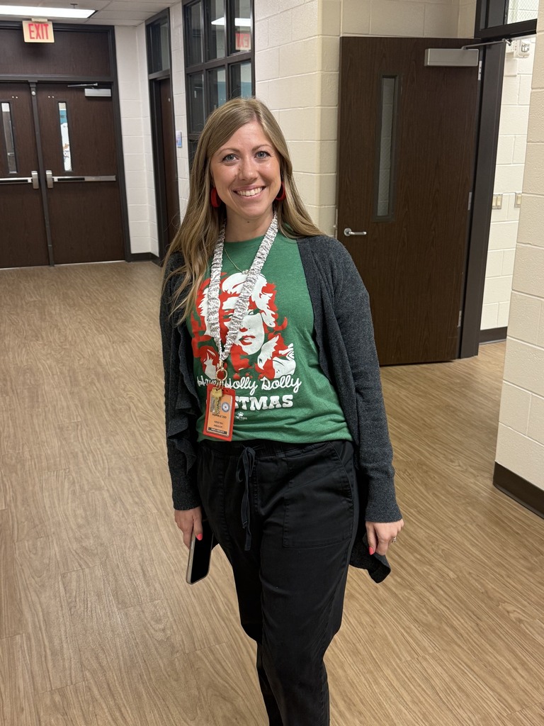 teacher wearing Dolly Parton shirt