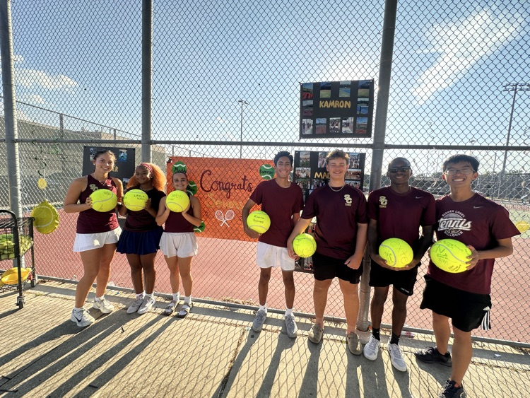 Senior night tennis