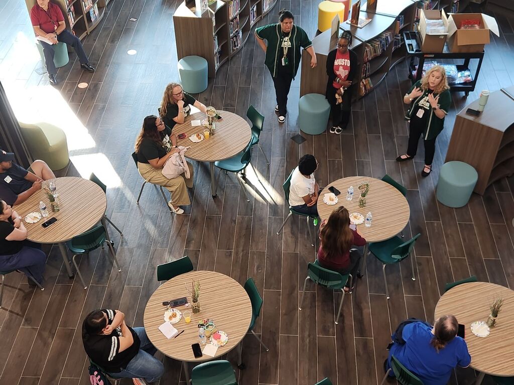 Overhead picture of gathering