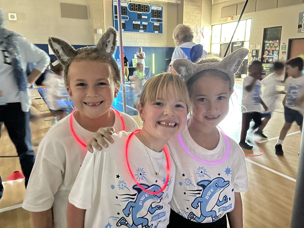DWE Boosterthon Glow Run