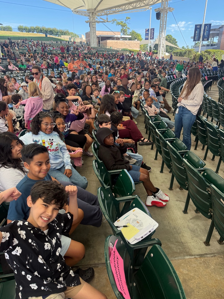 Monarch Chamber concert 4th grade field trip1