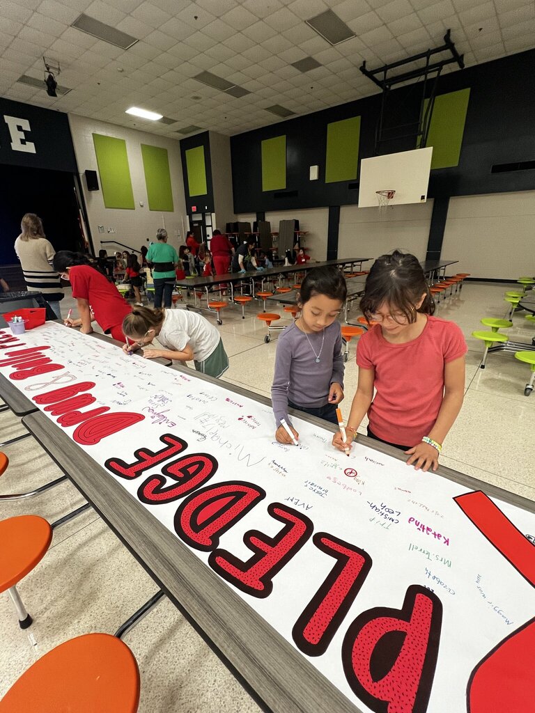 EGE students take the pledge to be drug free during Red Ribbon week