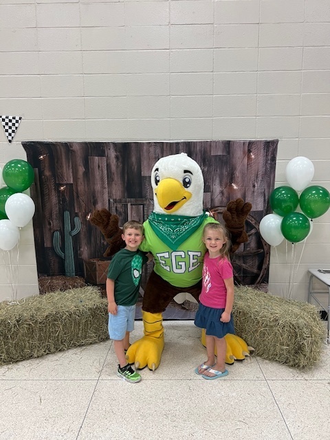 Kindergaten Roundup