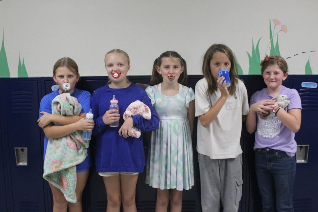 Homecoming Dress Up Pics 2026