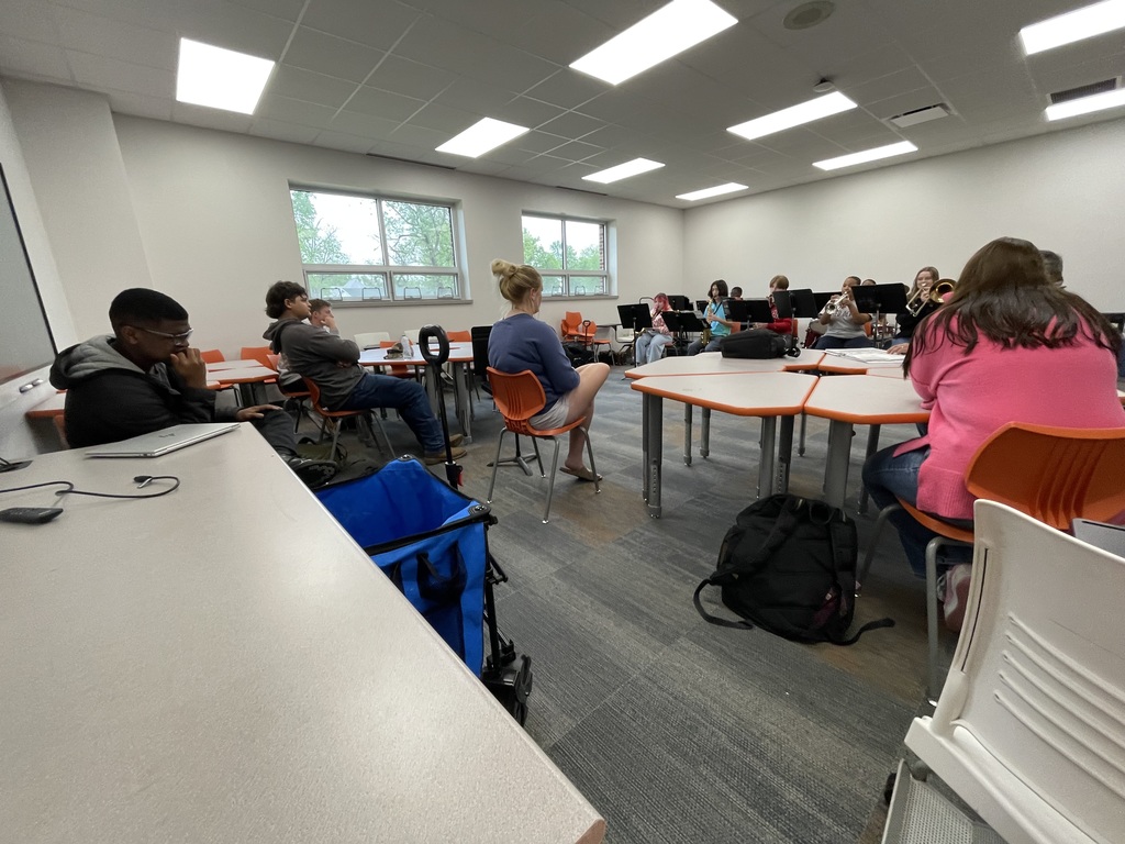 HHS band students listen to ACCC Jazz Band