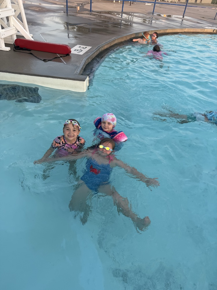 pool party