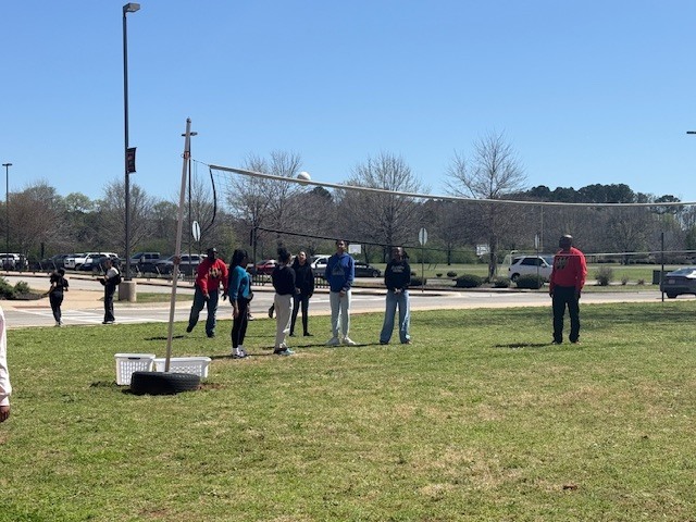 Students playing volleyball during the 3rd Nine Weeks PBIS celebration.