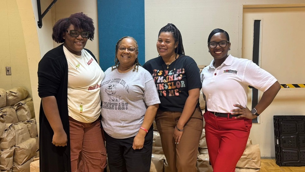 Ms. Bledsoe(left) Mrs. Askew(grey shirt), Mrs. Aaron(black shirt), and Ms. Ford(white shirt) volunteer at church