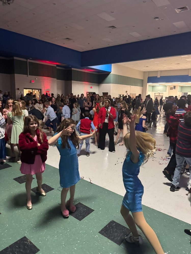 Students dancing at the Fire and Ice HCES dance.