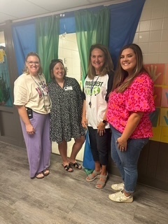 Ms. Beauford accepting her award