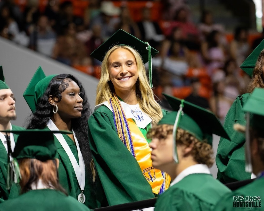 blond grad