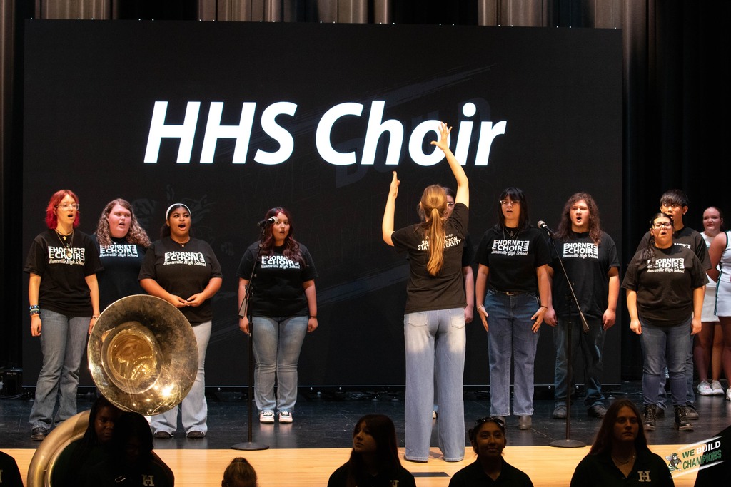 HHS Choir performing