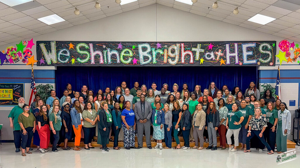 Huntsville Elementary School Staff Photo with Mr. Fanning